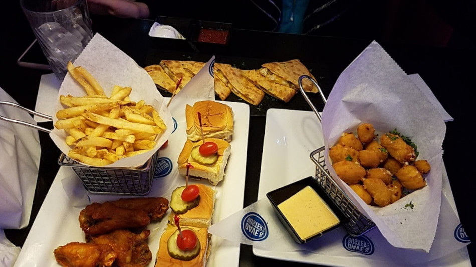 Dave & Buster's