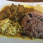 Comie's Caribbean Grill food