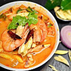 Anna Tomyam food