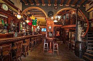 Irish Pub Temple inside