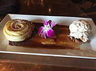 Daniel's Broiler Bellevue food