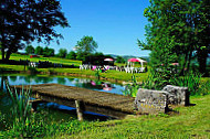 La Fraicheur de l'Etang outside