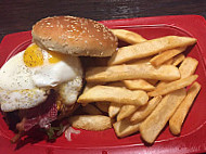 Red Robin Gourmet Burgers And Brews food