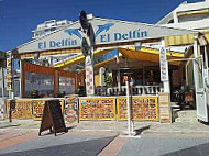 El Delfin inside