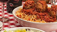 Buca di Beppo Louisville food