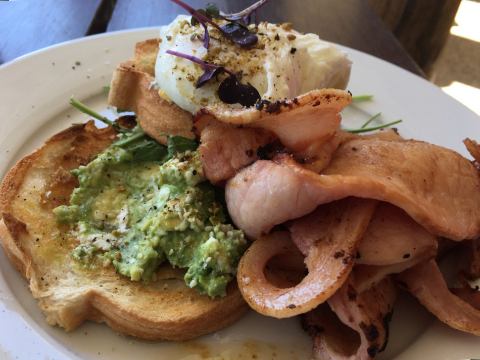 Purnos On The Beach Cafe