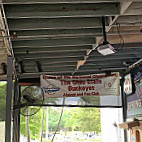 Shoeless Joe's Sports Cafe outside