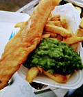 Shakies Chippy food