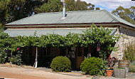 Reillys Cellar Door outside