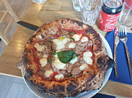 La Bottega Della Pizza food