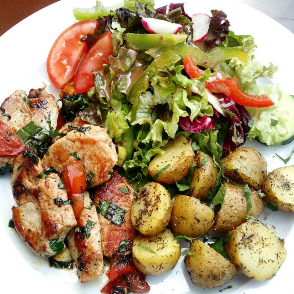 restaurant image