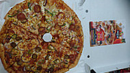 Herbies Pizza food