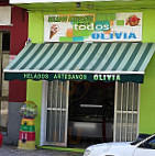 Helados Artesanos Olivia outside