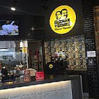 Guzman y Gomez inside