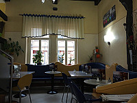 Eiscafe La Gondola inside