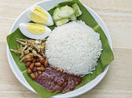 Nasi Lemak Daun Pisang Ampang Avenue inside