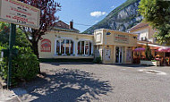 La Ferme à Dédé outside