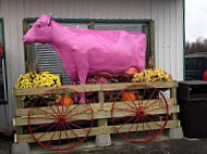 The Cheddar Stop outside