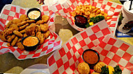 Razzoo's Cajun Café food