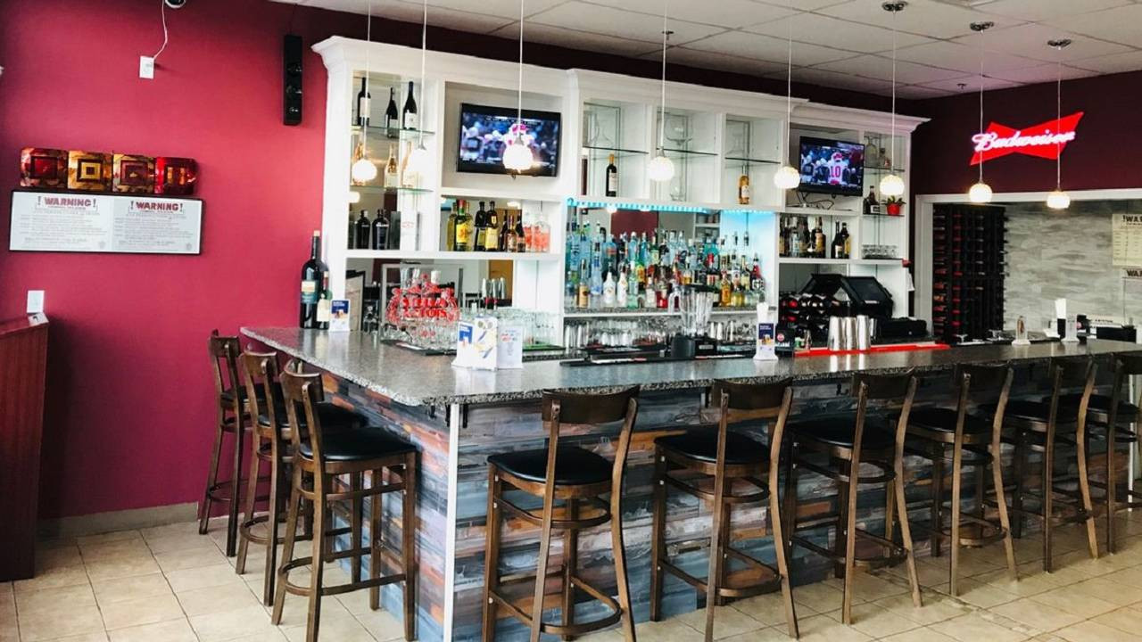 Nino's Bar