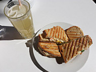 Cafetaria Lounge Chapim food