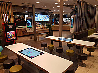 McDonald`s inside