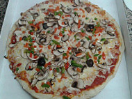 Pizz'alentours food