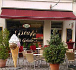 Eiscafé Il Gelato inside