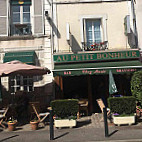 Au Petit Bonheur outside