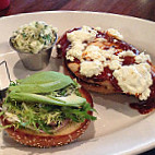 Racks Downtown Eatery Tavern food