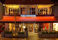 Chez Cocoche outside