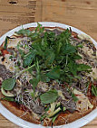 Noahs Vegan Pizza food