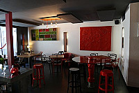 Linpasse à Vin inside