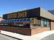 Bedford Diner outside