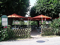 Restaurant Baudy outside