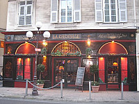 La Gargamelle outside