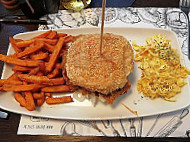 Queen's Burger food