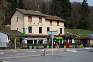 Auberge Des Tilleuls outside