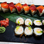 Novo Sushi food