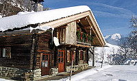 Auberge Les Bougnettes outside