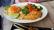 Basil Thai Mt Pleasant food