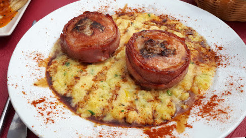 restaurant image