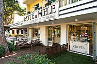 Gelateria Latte E Miele outside