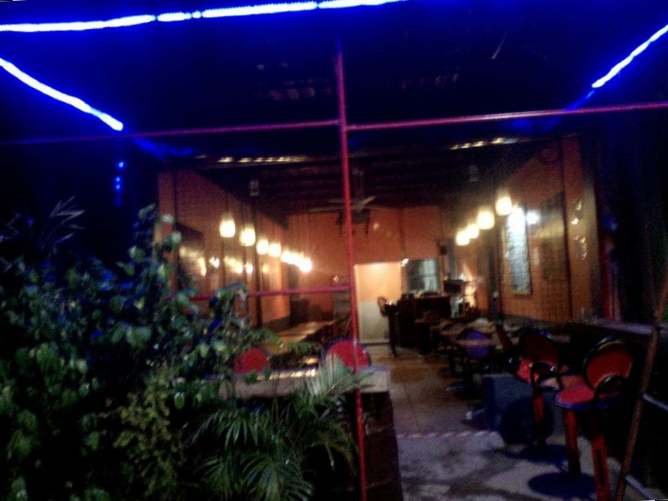 Ribs 'N' Beer