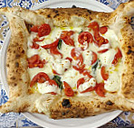 La Bottega Della Pizza food