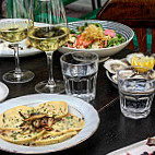 Le SpeakEasy food
