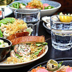 Le SpeakEasy food