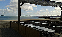 Cabane du Rougeret outside