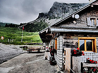 Fluonalp Alpkaeserei Und Beizli outside