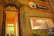 Amasijo outside